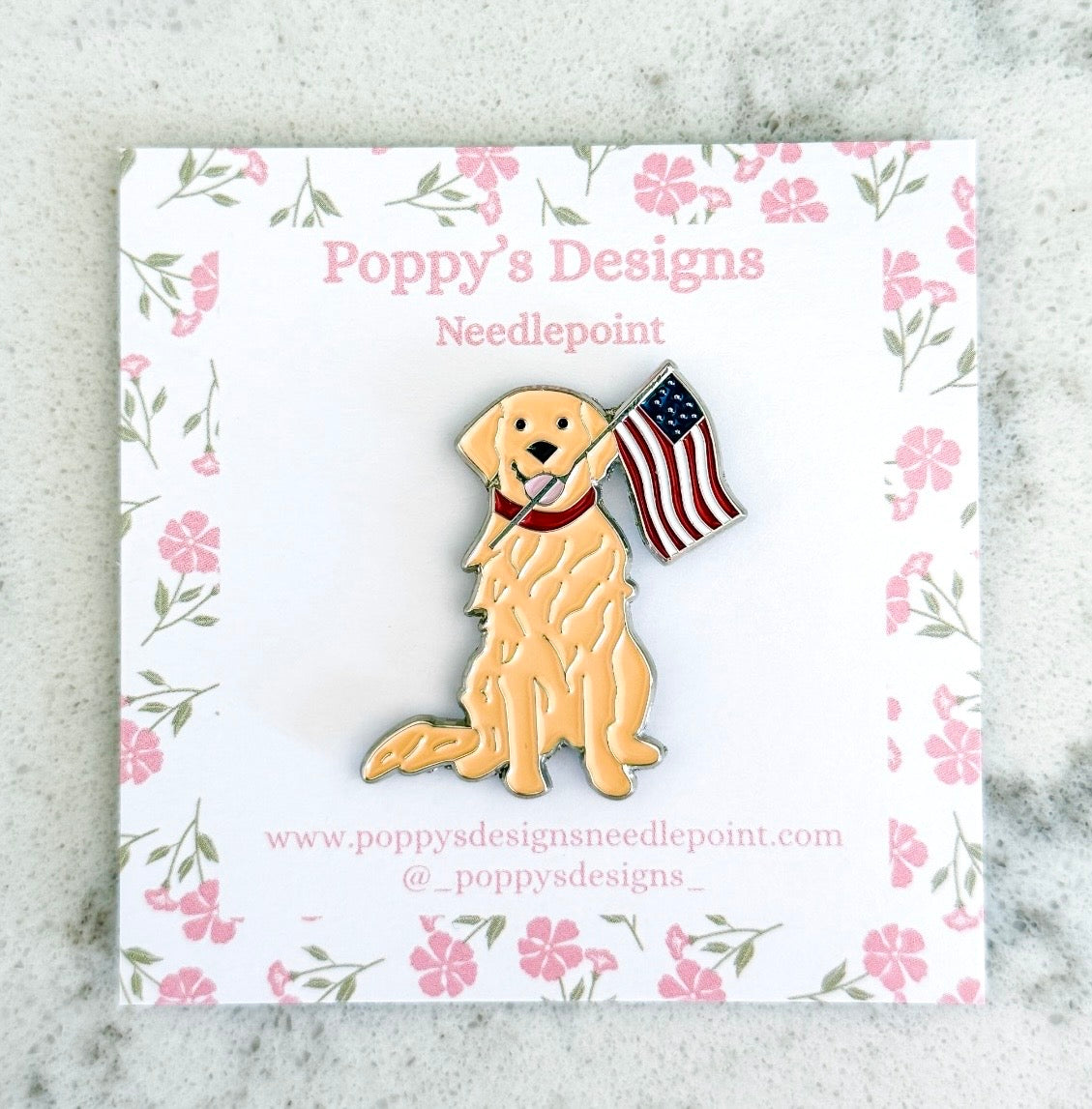 Golden Retriever with Flag Needle Minder