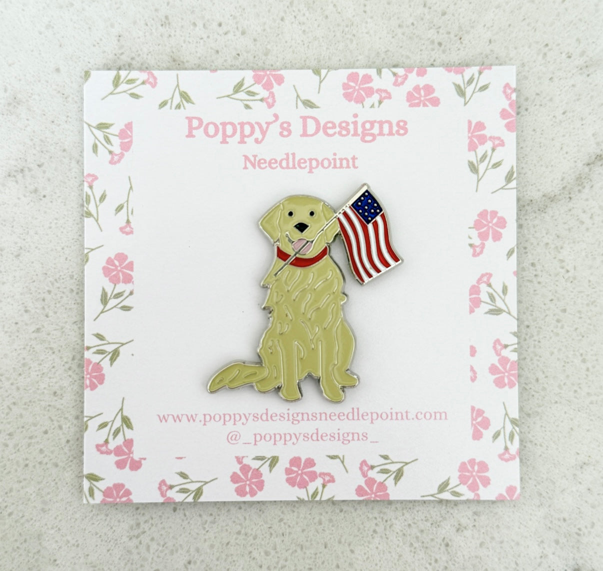 Golden Retriever with Flag Needle Minder