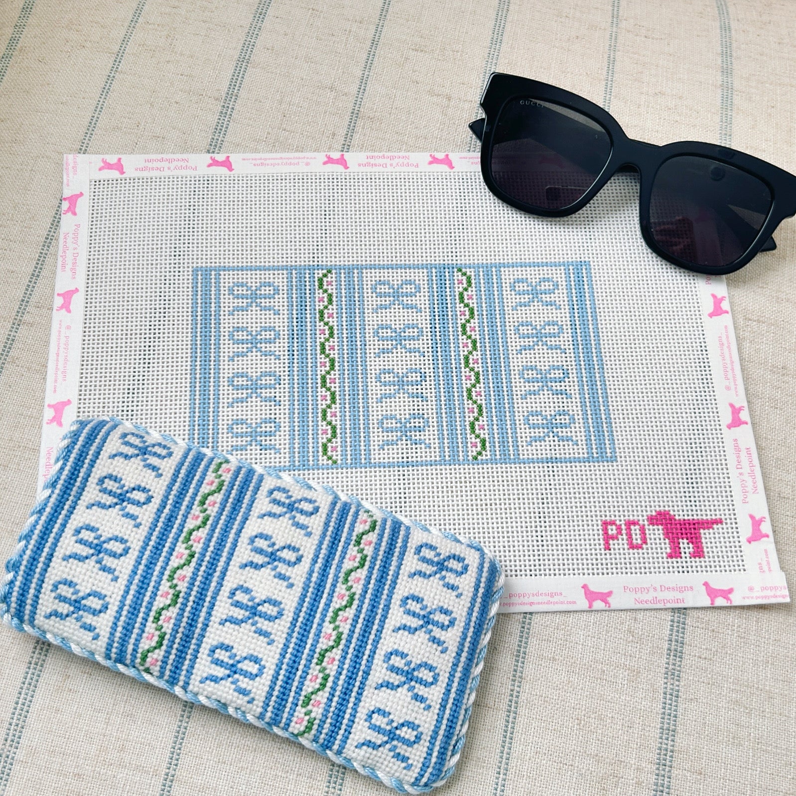 Bow Eyeglass Case